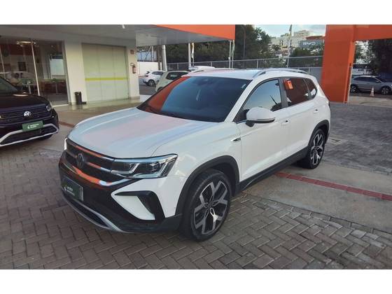 VOLKSWAGEN TAOS 1.4 250 TSI TOTAL FLEX HIGHLINE AUTOMÁTICO VOLKSWAGEN TAOS 1.4 250 TSI TOTAL FLEX HIGHLINE AUTOMÁTICO